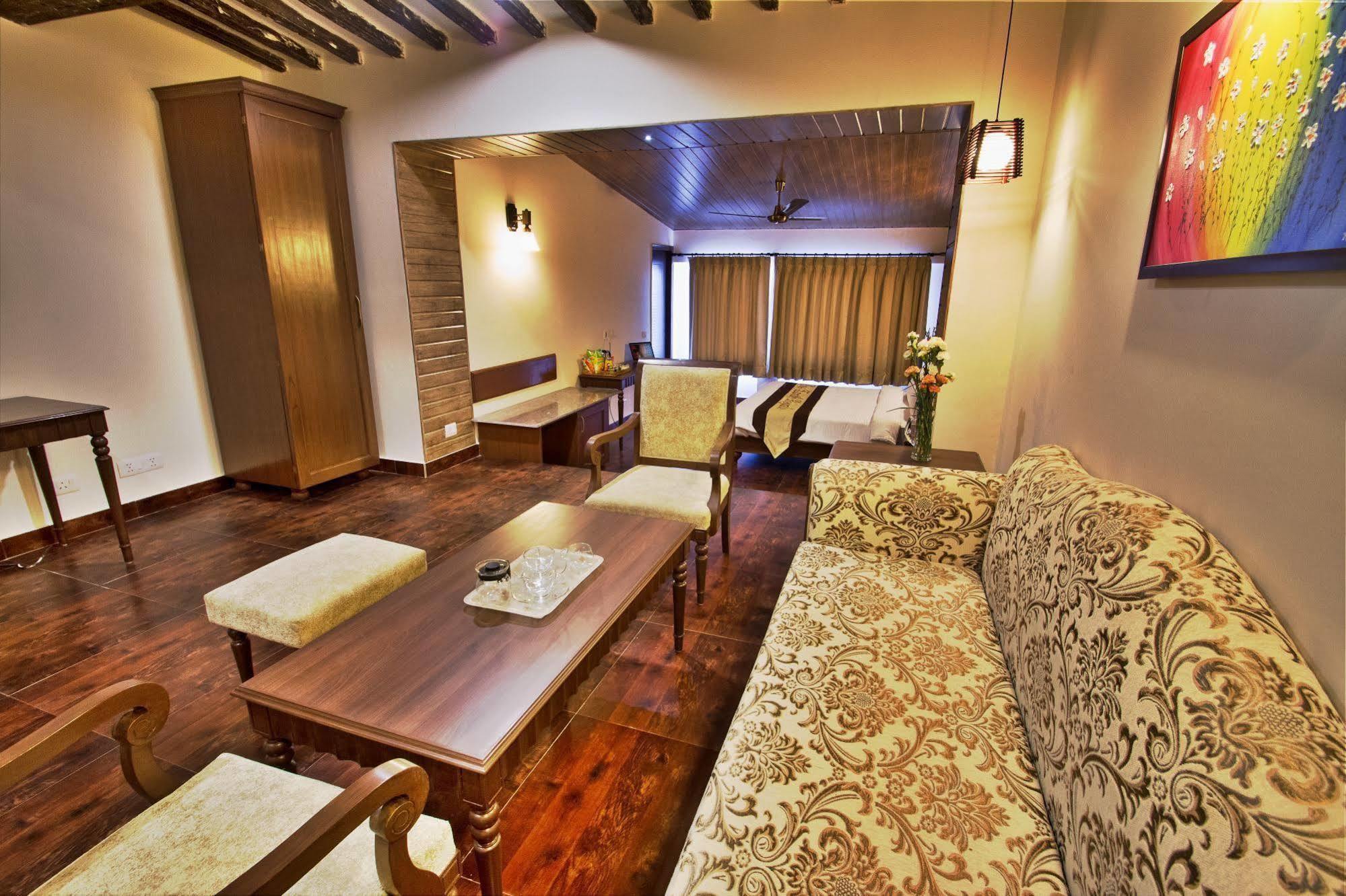 วัน เอิร์ธ รอยัล บูทิก Hotel มัสซูรี ภายนอก รูปภาพ
