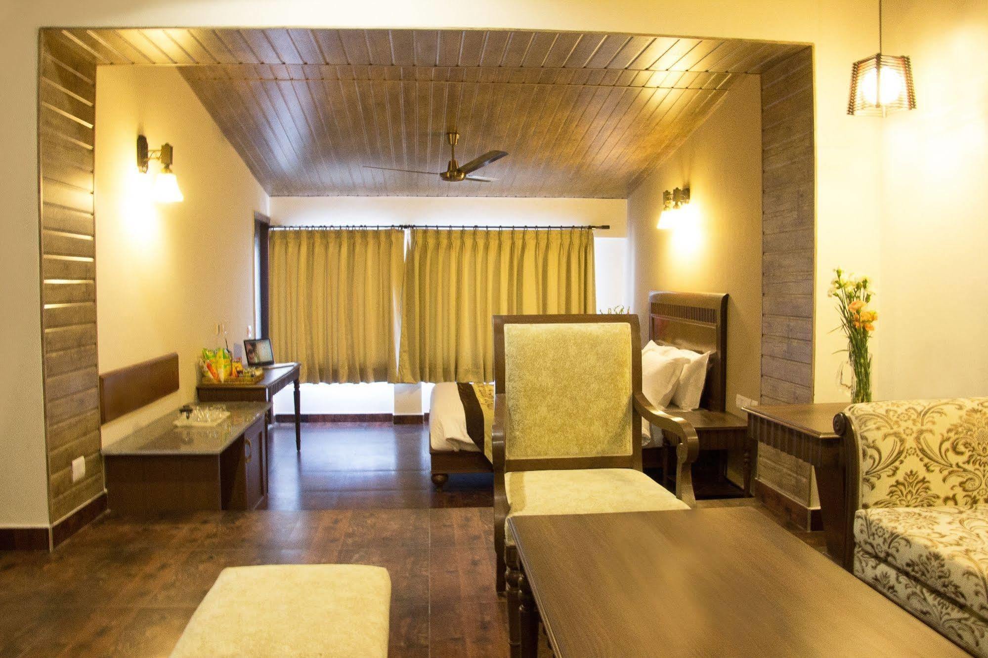 วัน เอิร์ธ รอยัล บูทิก Hotel มัสซูรี ภายนอก รูปภาพ